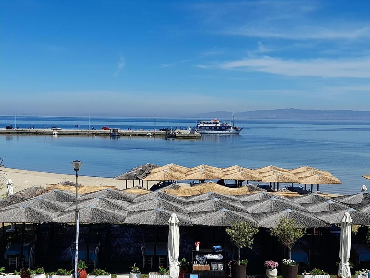 نيوي إيبيفاتاي Isalos Apartments Studios المظهر الخارجي الصورة