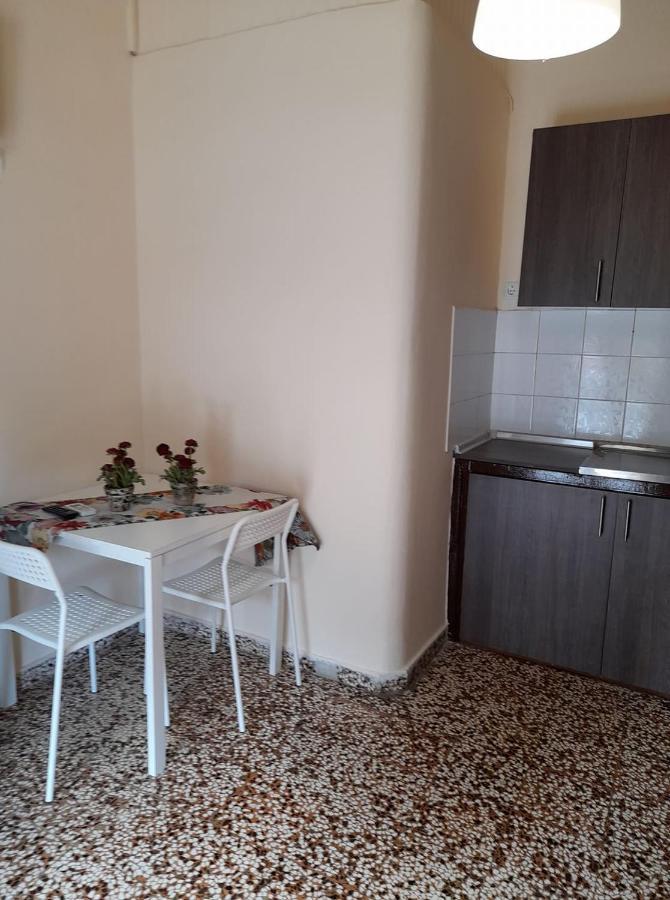 نيوي إيبيفاتاي Isalos Apartments Studios المظهر الخارجي الصورة
